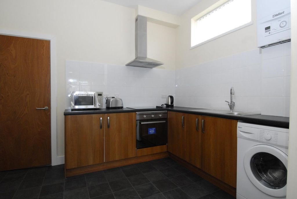 Property photo 2 of 3 8Faacacd-6d8A-4494-B19c-F0213E8c7Fd4.Jpg