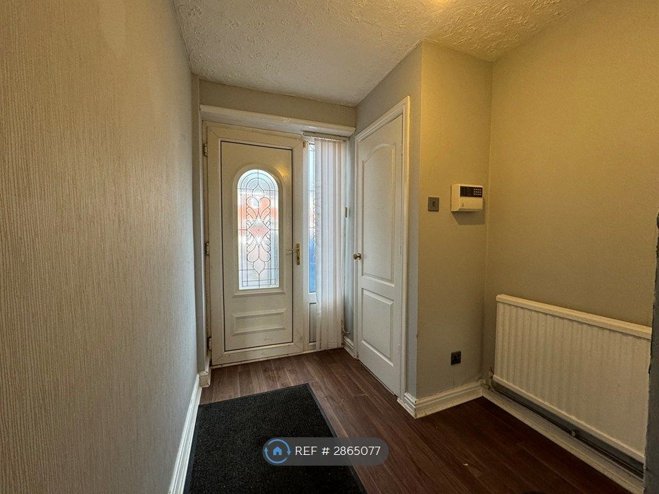 Property photo 2 of 23