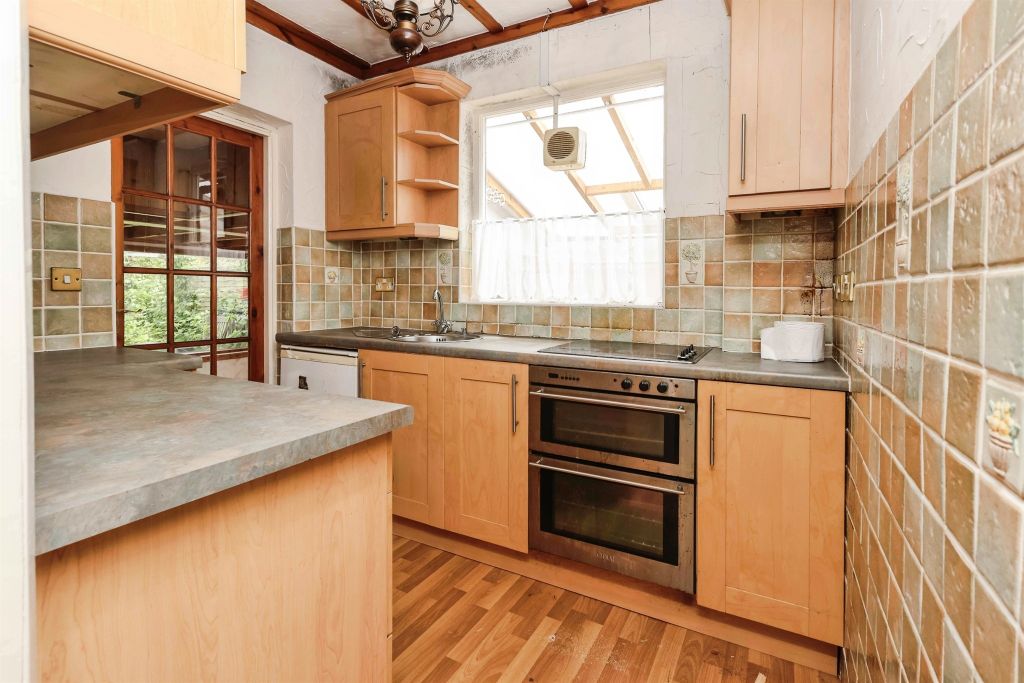Property photo 3 of 16