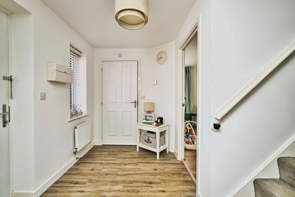 Property photo 2 of 14