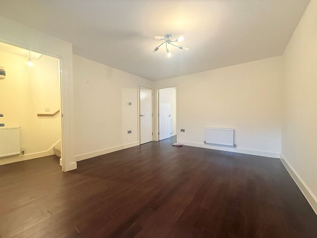 Property photo 3 of 12 Living Room