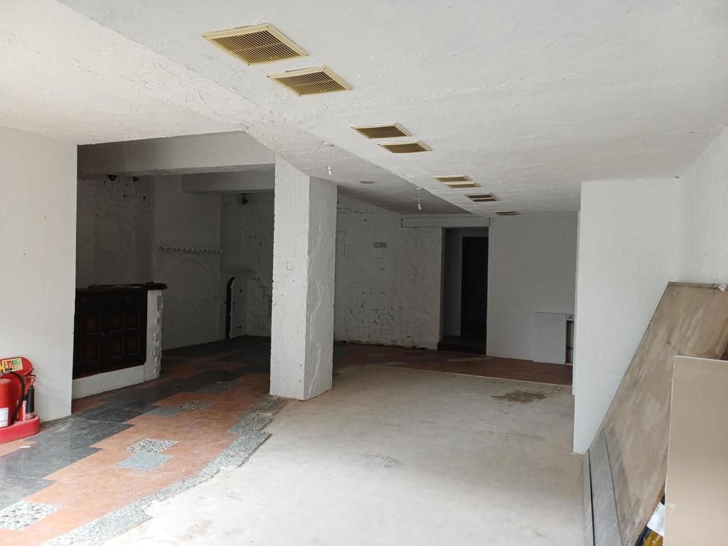 Property photo 2 of 5 Photo 4