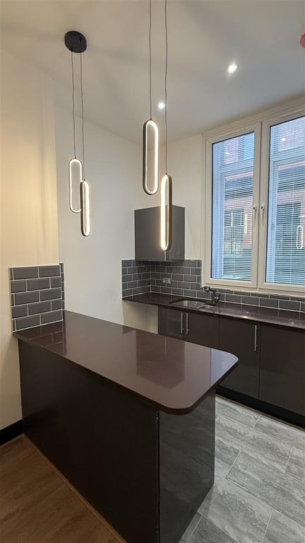 Property photo 1 of 9 Kitchen