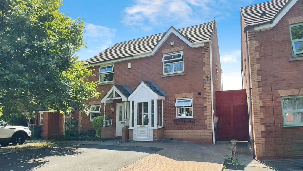 Property photo 1 of 12