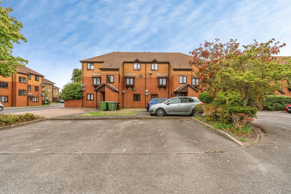 Property photo 2 of 12 Pbox-Img.Jpg