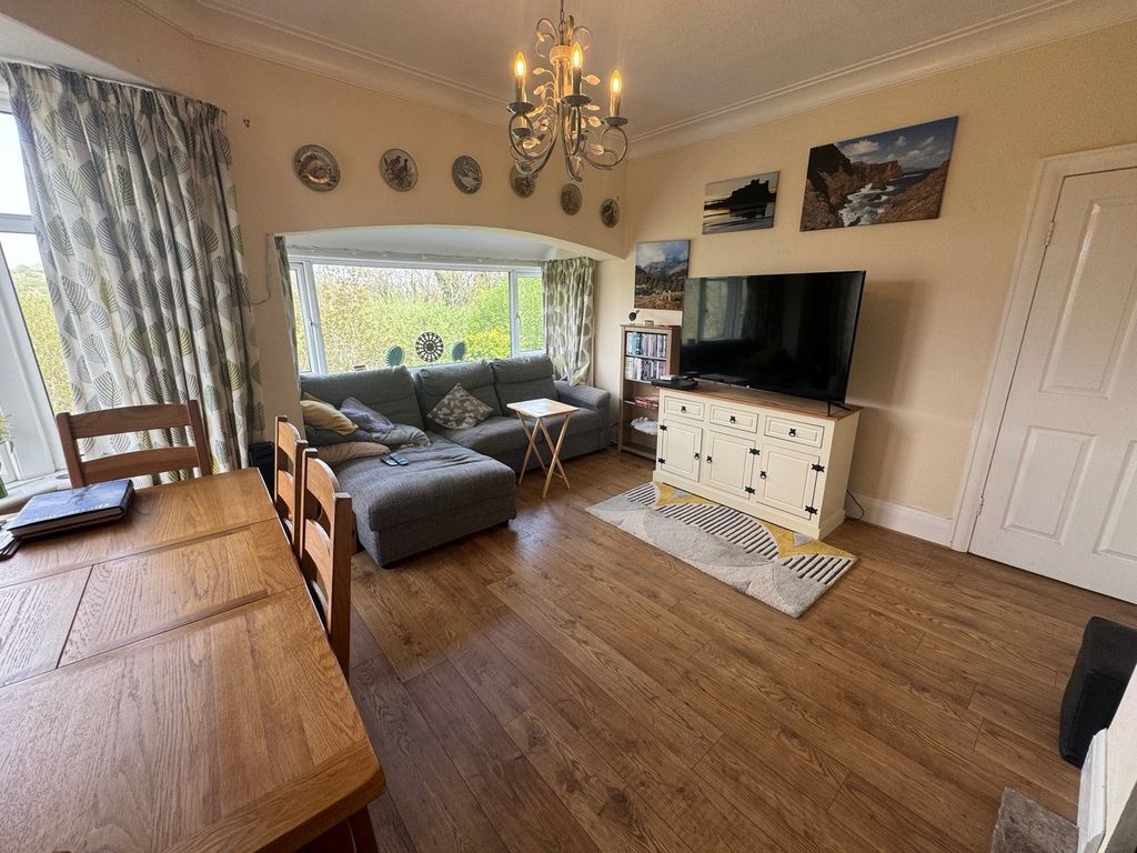 Property photo 3 of 29