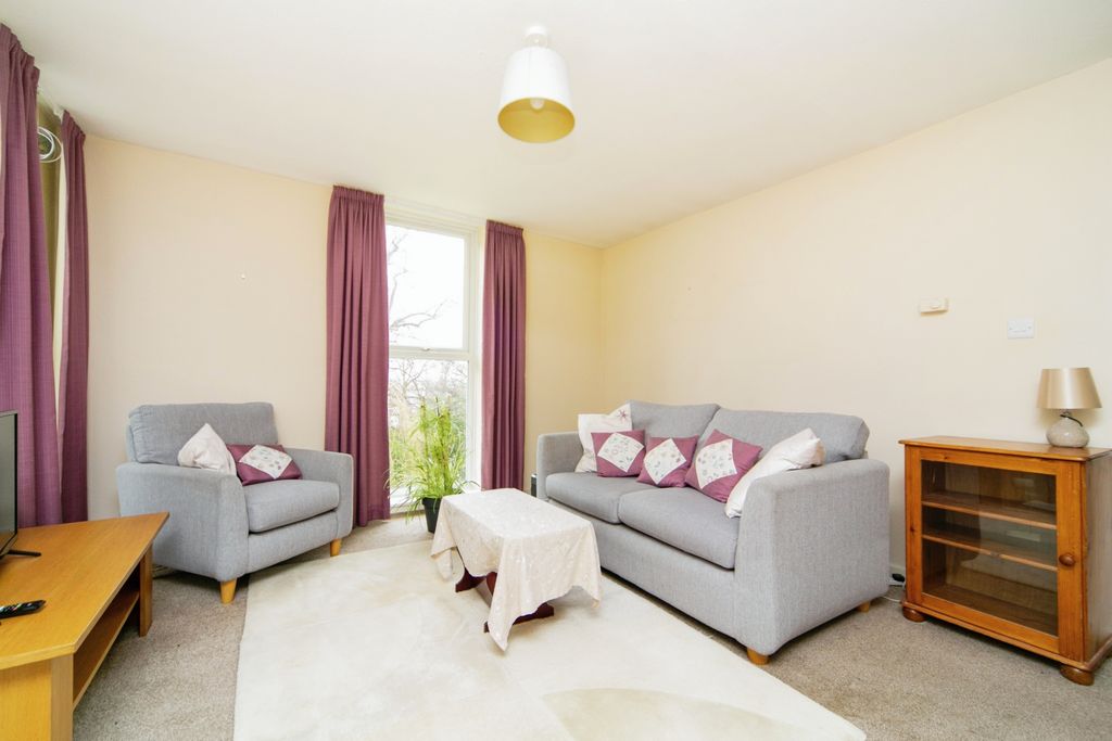 Property photo 3 of 17 Photography
