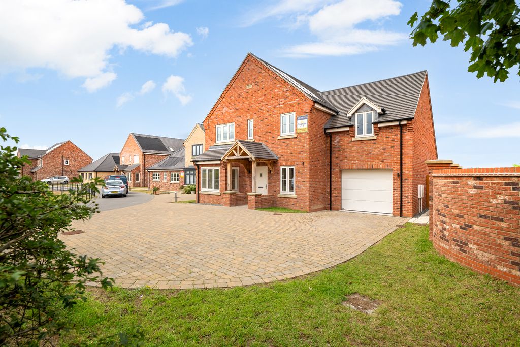 Property photo 1 of 30
