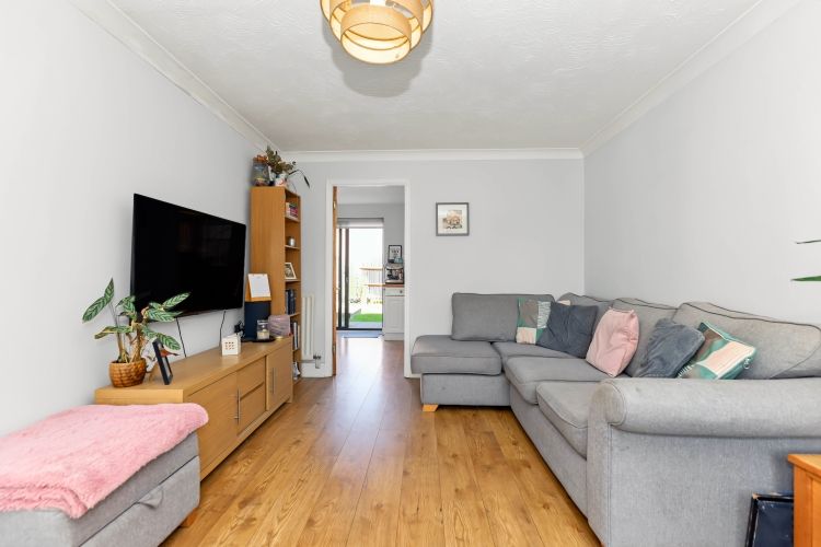 Property photo 2 of 9 338820