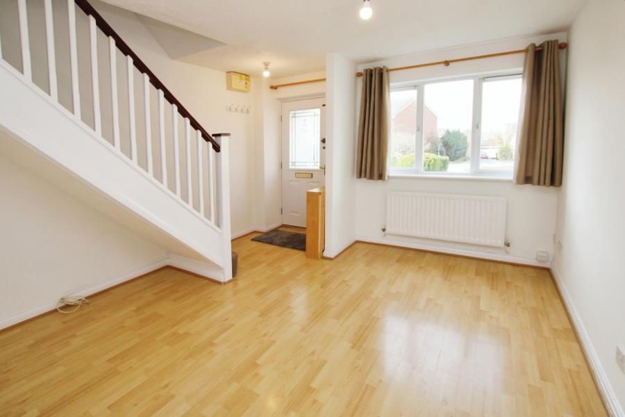 Property photo 2 of 8