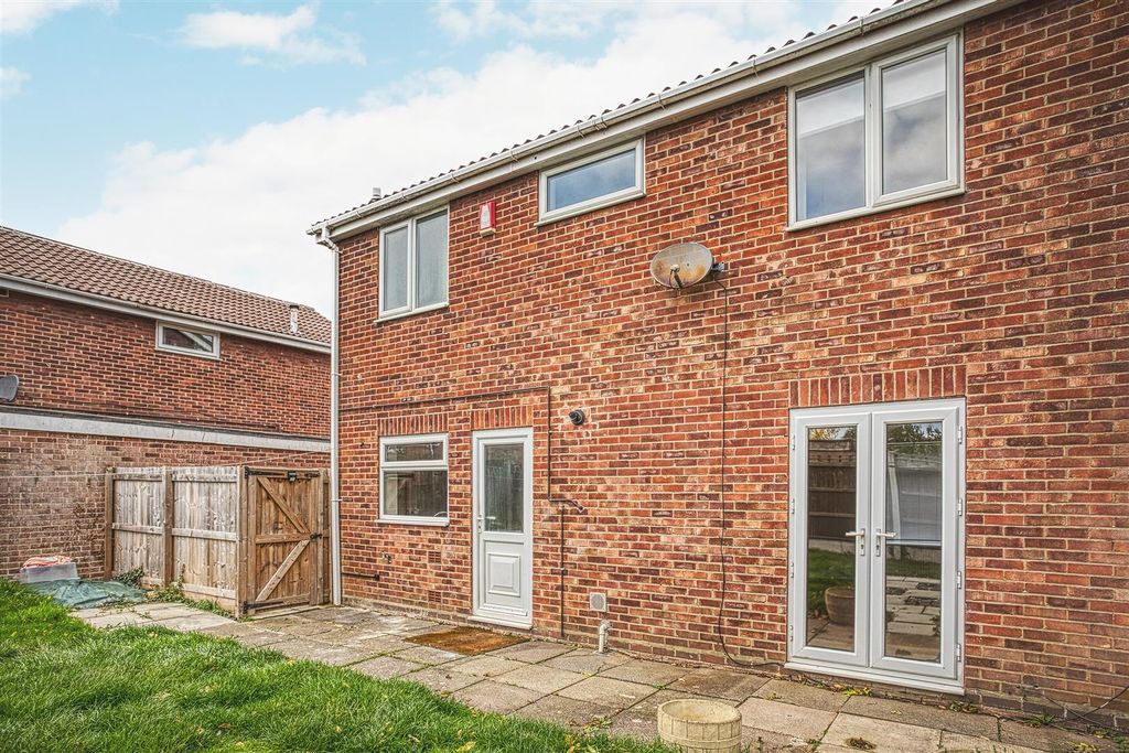 Property photo 3 of 12 316A9871_Hdr.Jpg