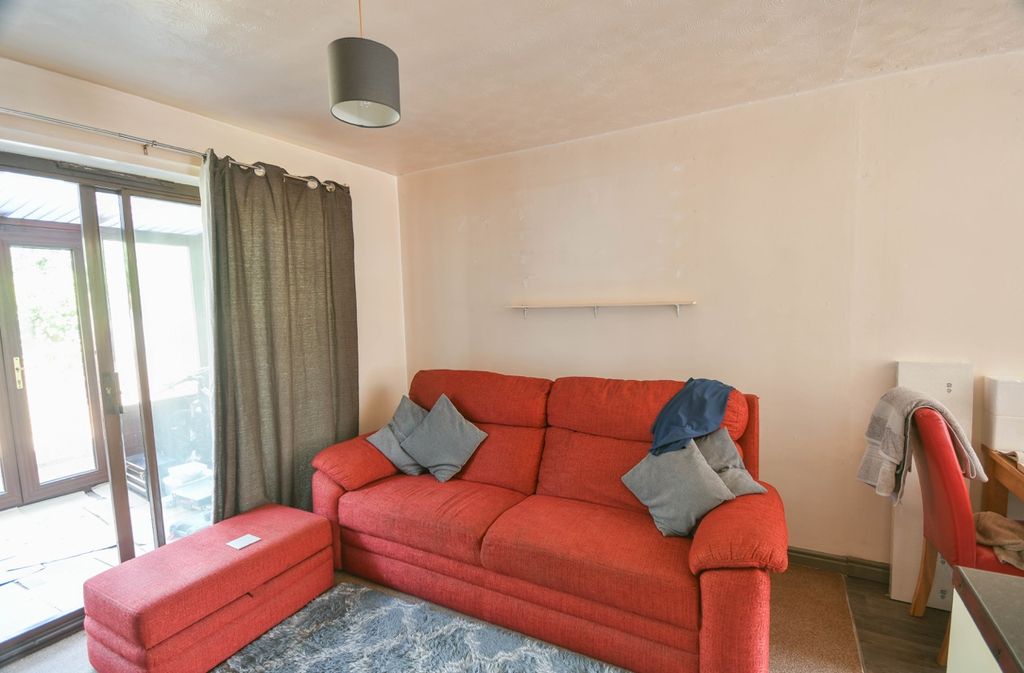 Property photo 2 of 22