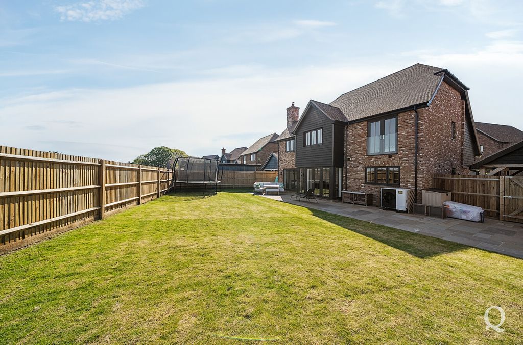 Property photo 1 of 30 95B72d1B-7793-466...