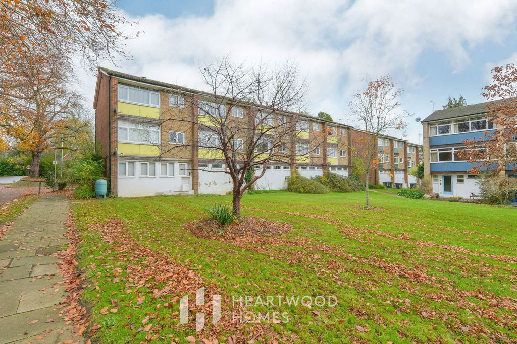 Property photo 2 of 14