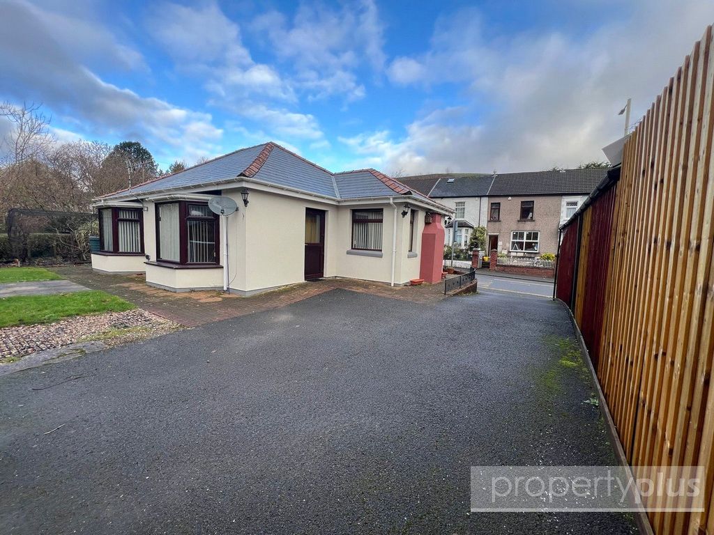 Property photo 1 of 17 Picture No. 15