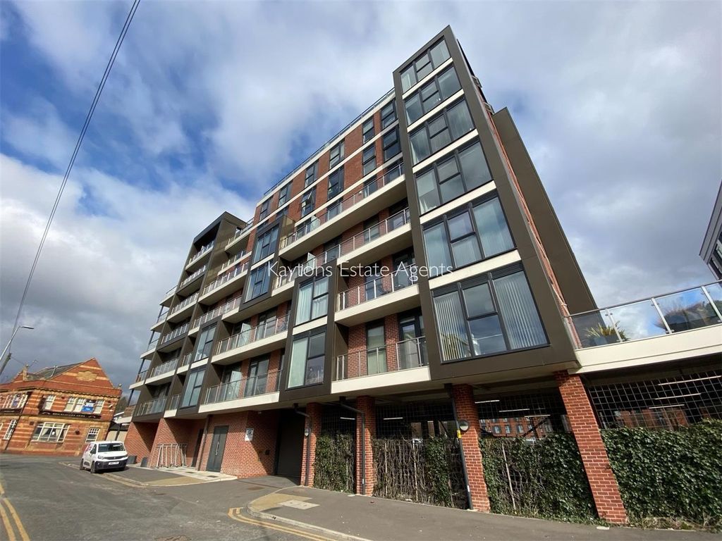 Property photo 1 of 9