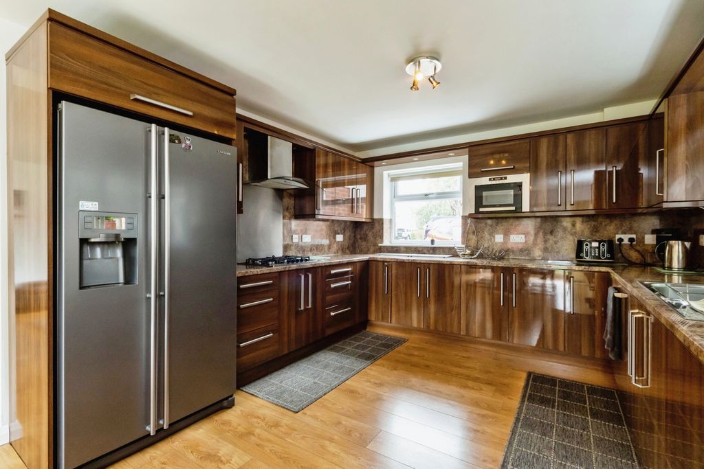 Property photo 2 of 17 Photography