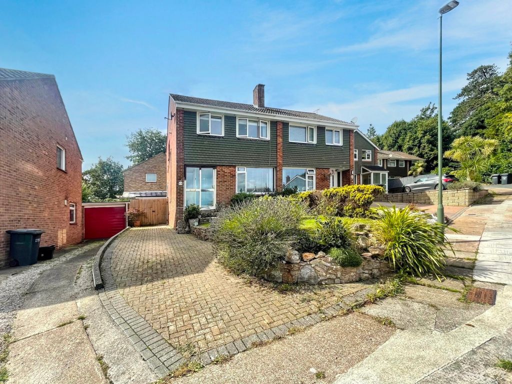 Property photo 1 of 27