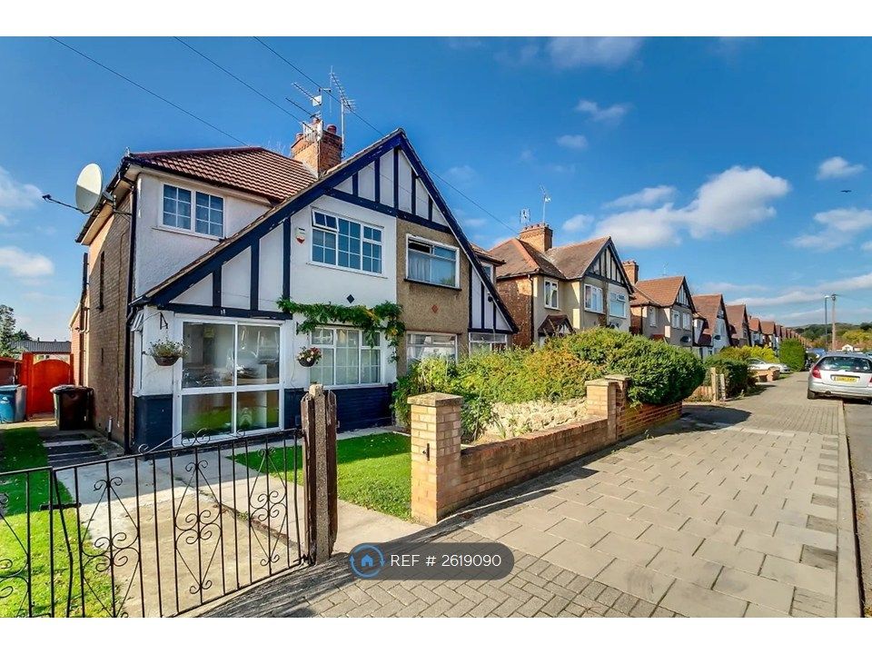 Property photo 2 of 12