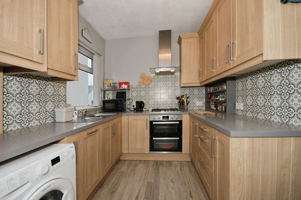 Property photo 2 of 19 Pbox-Img.Jpg