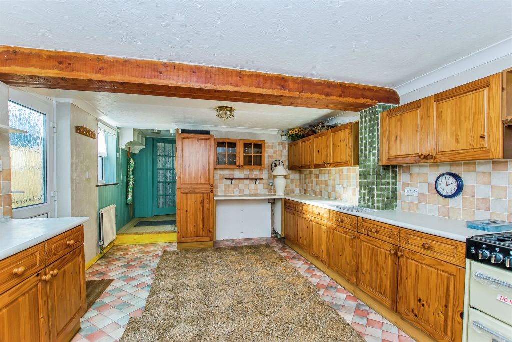 Property photo 2 of 22