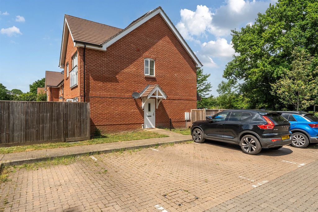 Property photo 1 of 12