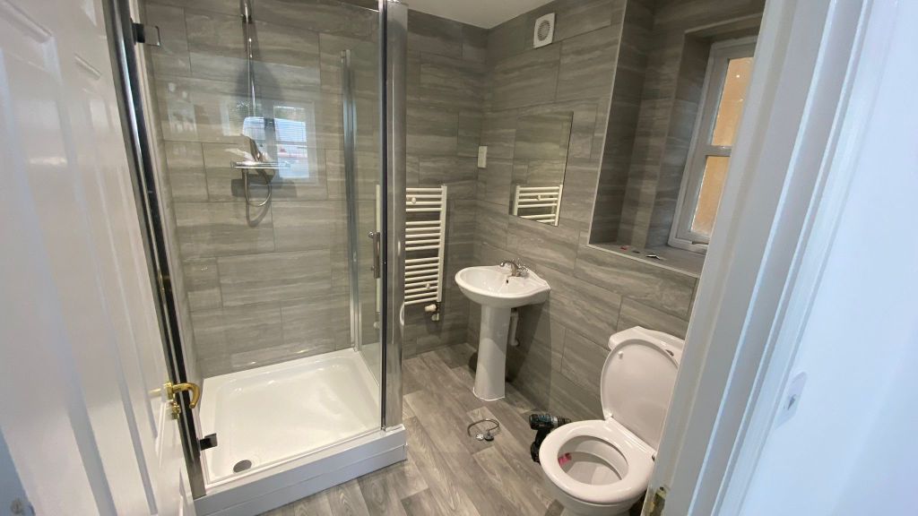 Property photo 3 of 5 Bathroom