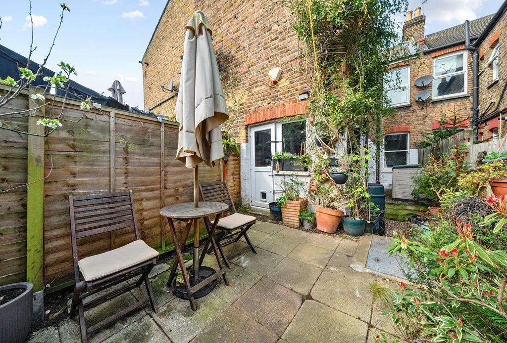 Property photo 1 of 10 1434295-12-69c159...