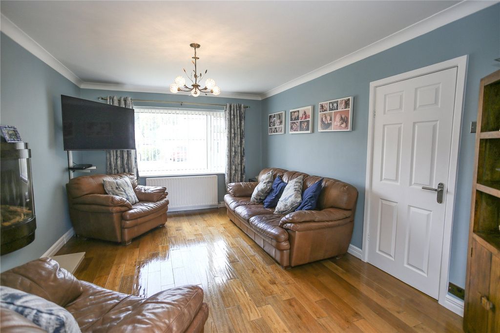 Property photo 3 of 26 Picture No. 08