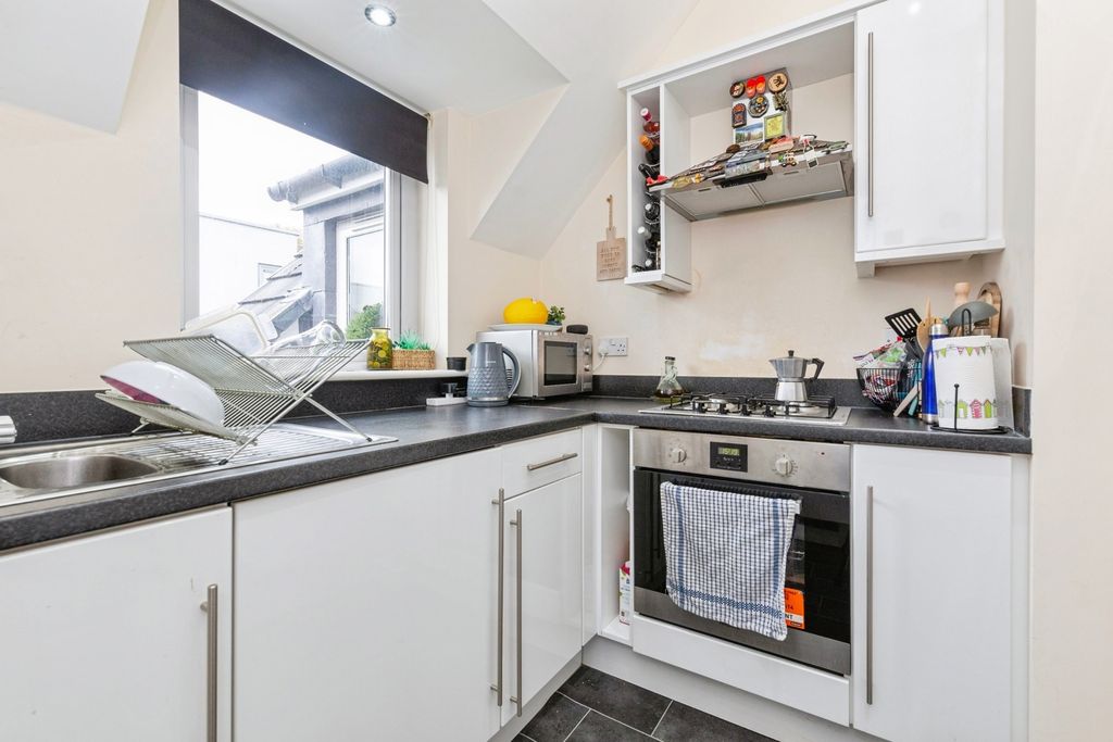 Property photo 3 of 17 Photo