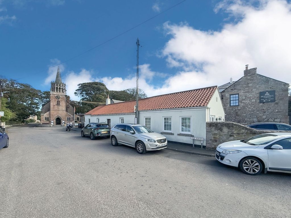 Property photo 1 of 12 External