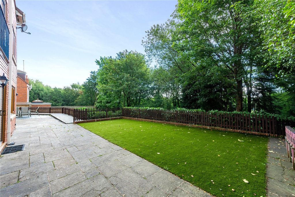 Property photo 3 of 47 Picture No. 46