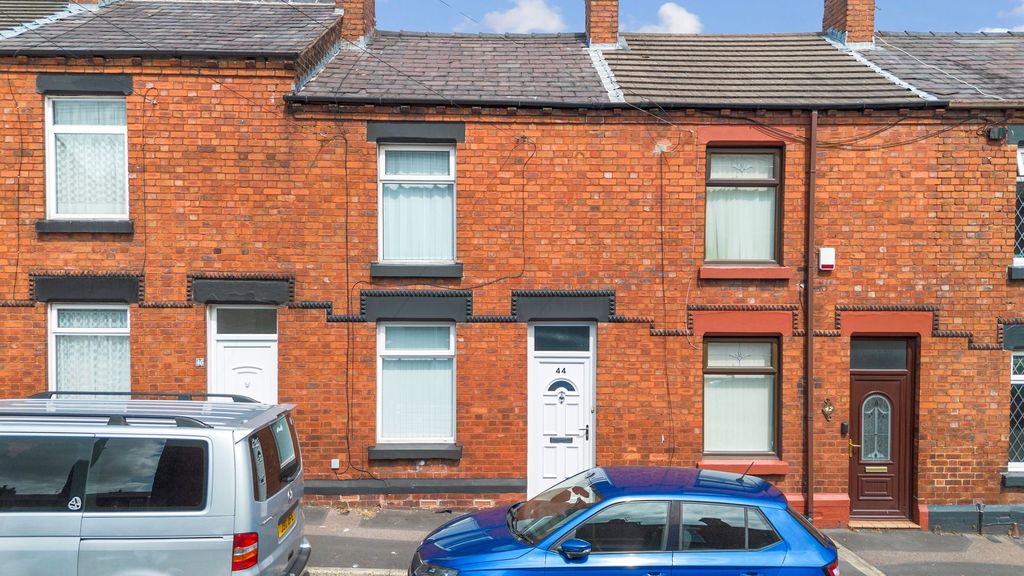 Property photo 1 of 17