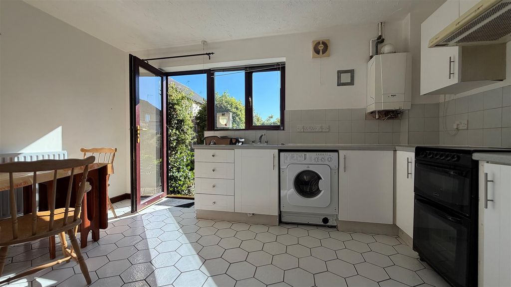 Property photo 2 of 8 New Kitchen.Jpg