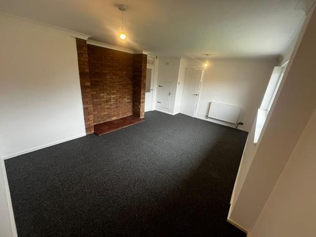 Property photo 3 of 10 Bedroom 1