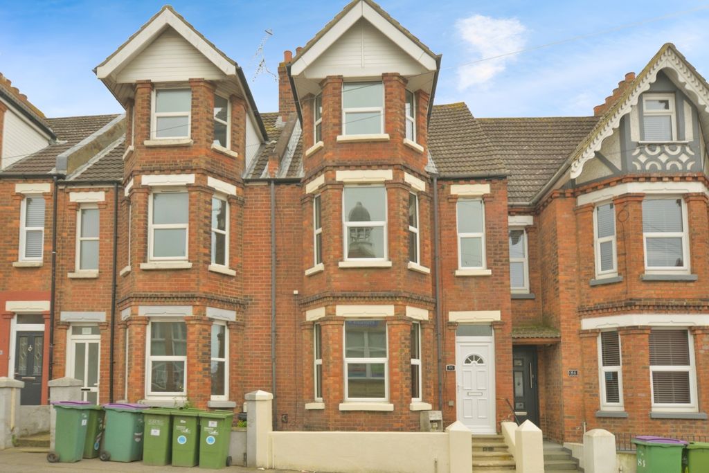 Property photo 1 of 17 Front