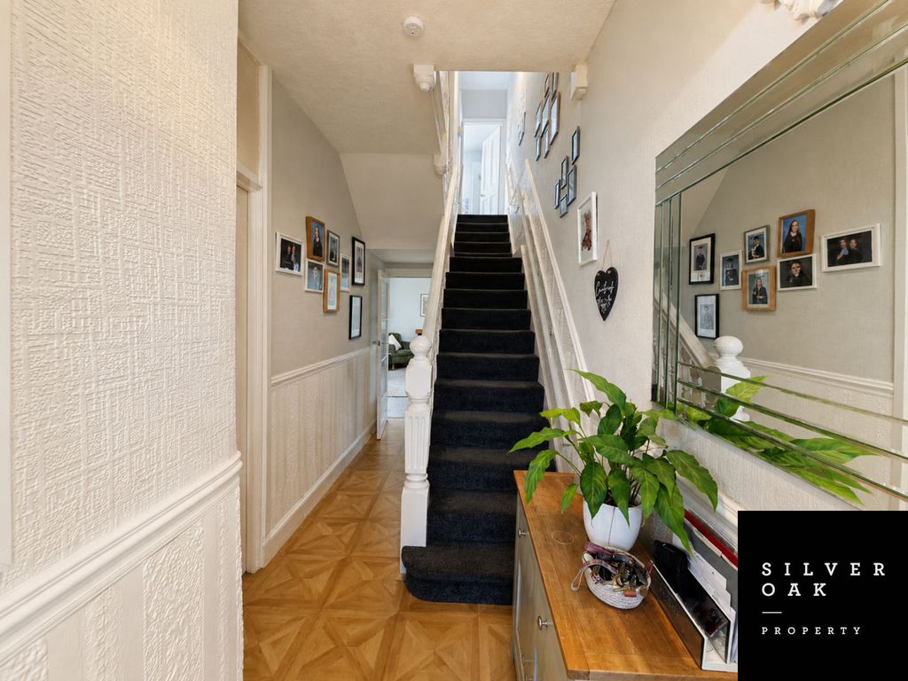 Property photo 3 of 17 3