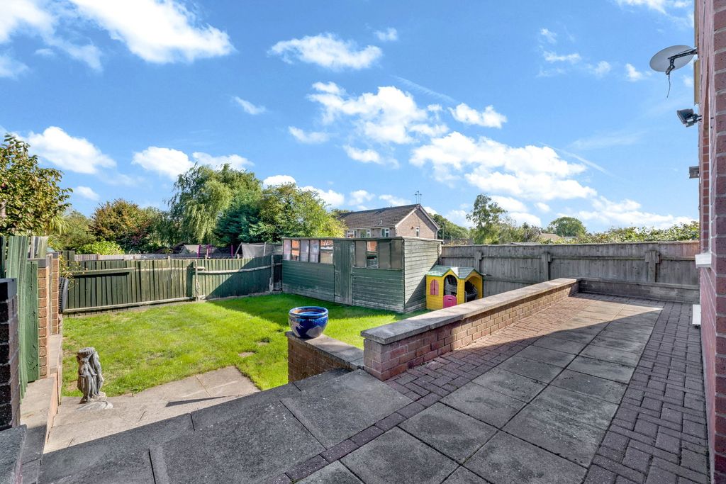 Property photo 2 of 24