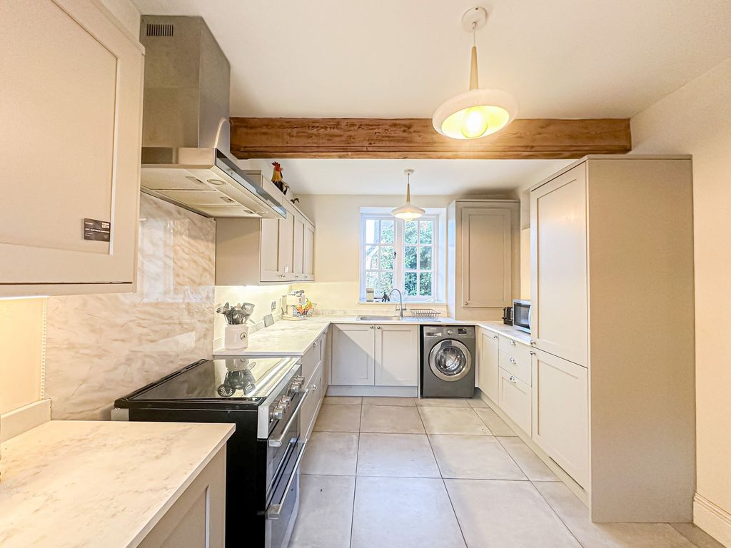 Property photo 2 of 25 Photo 19