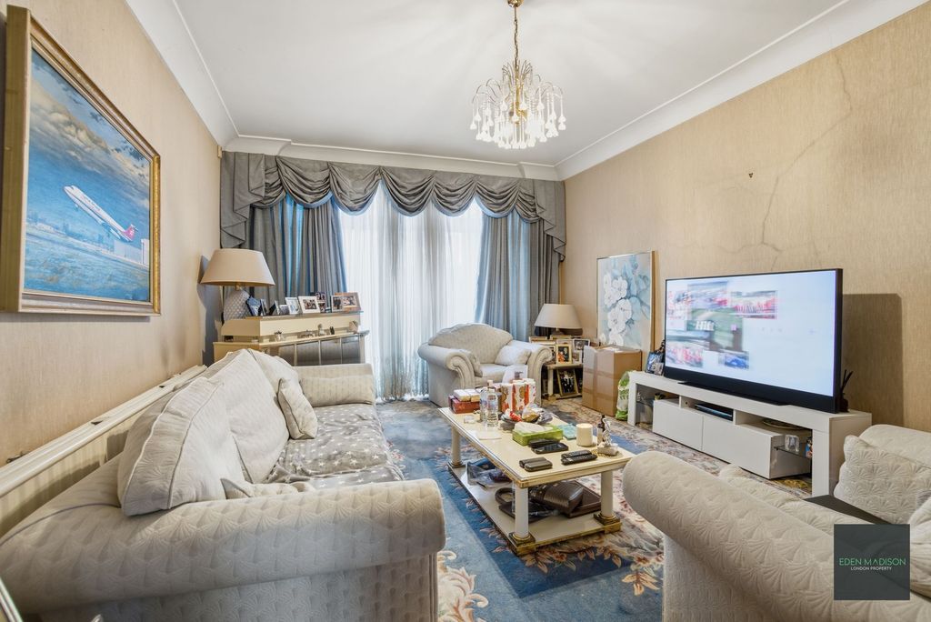 Property photo 3 of 9