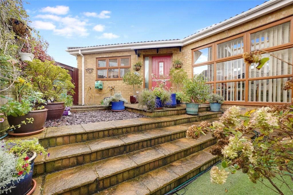 Property photo 1 of 27 External