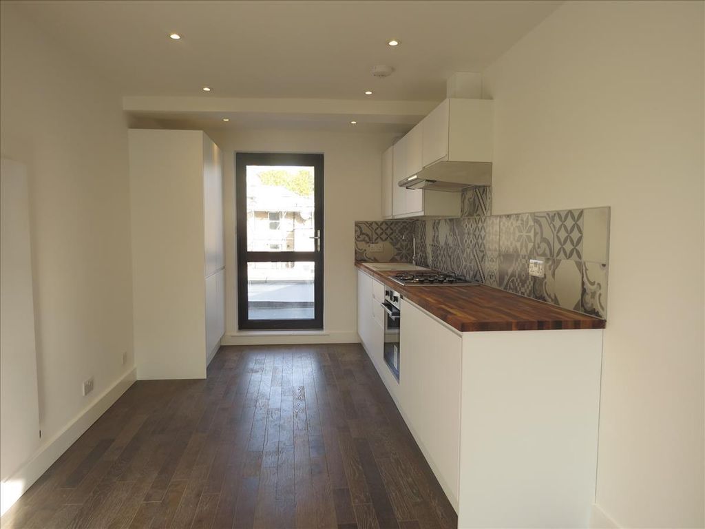Property photo 1 of 5 Kitchen.Jpg