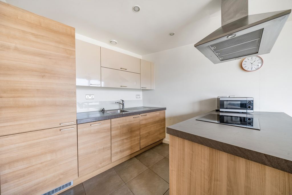 Property photo 3 of 15 Kitchen