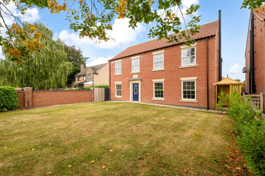 Property photo 1 of 31