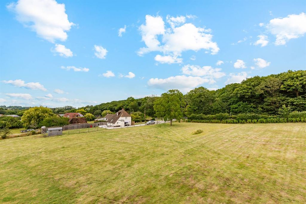 Property photo 3 of 47