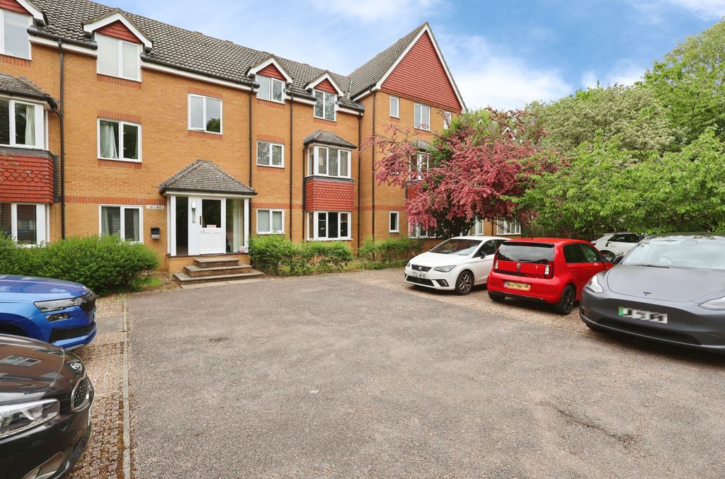 Property photo 1 of 36