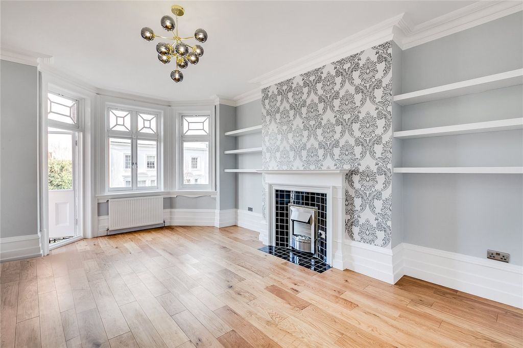 Property photo 1 of 13