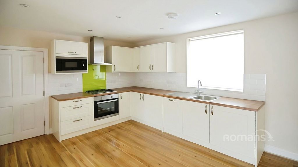 Property photo 3 of 6 Pbox-Img.Jpg