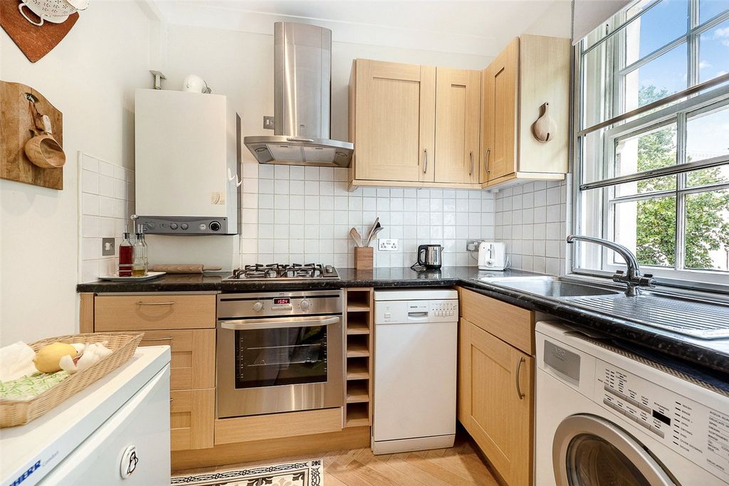 Property photo 3 of 6 Picture No. 20