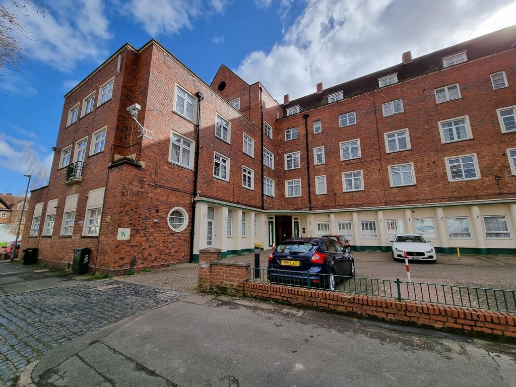 Property photo 1 of 13